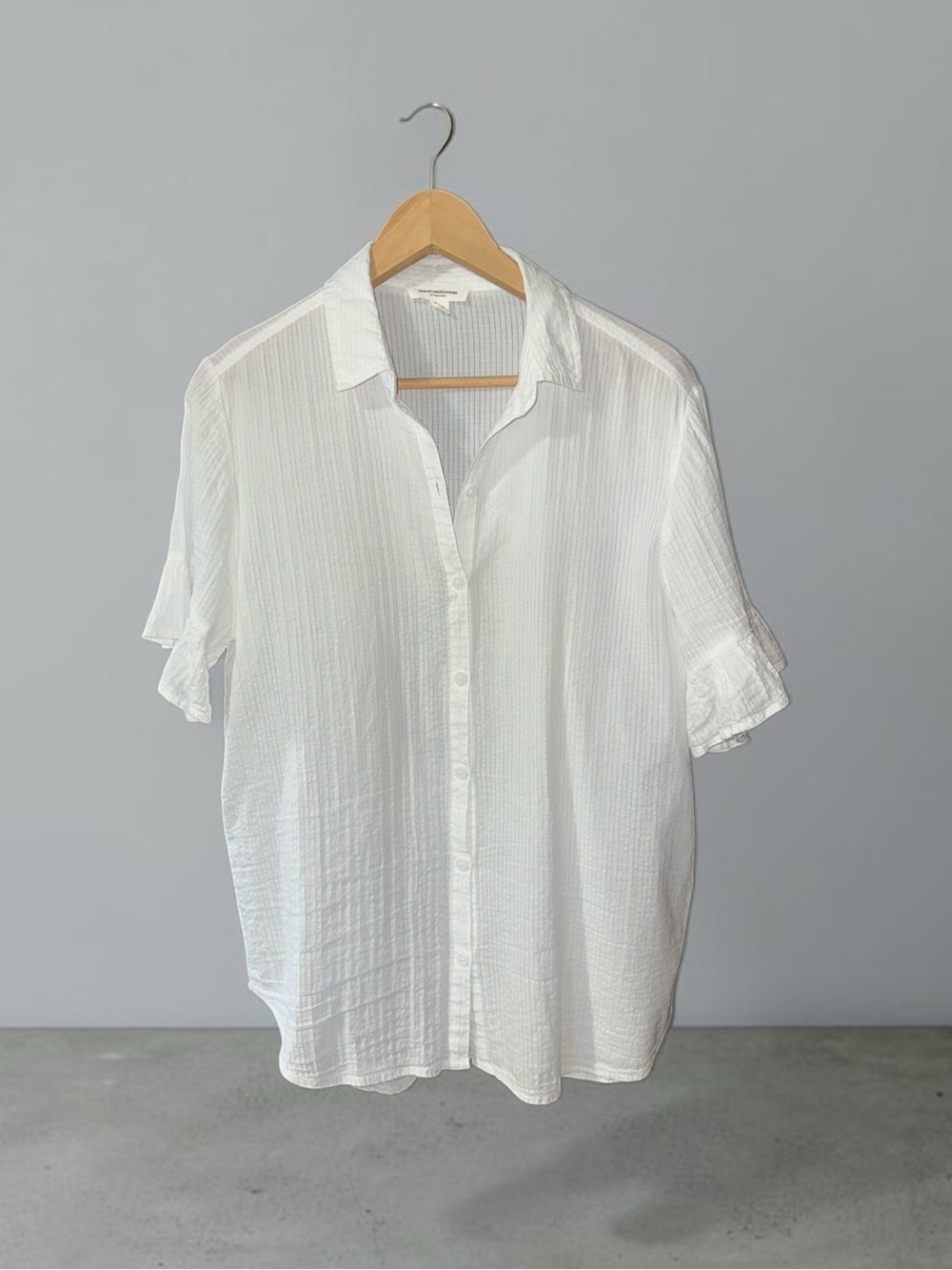 Beachlunchlounge White Button Down Semi Sheer Gauzy Cotton Ruffle Sleeve Hem - Picture 2 of 8
